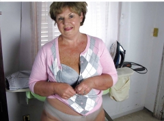whore wife deb gets her natural tits out