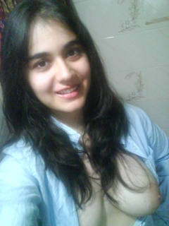 hot girl for escort service in Rajouri garden delhi