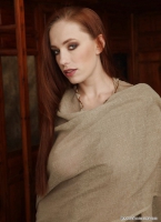 Hot Cosplay Babe Titania Lyn Red