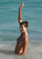 Celebs oops 6