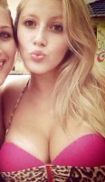 Cute Faces to Cum On please comment