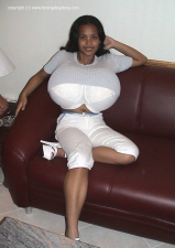 Farang Ding Dong Full Girls