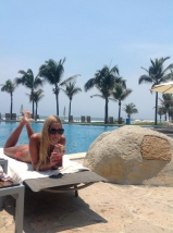 2 more hughson gals 1b200-1b299