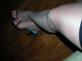 Sexy legs n perrty toes mostly toes