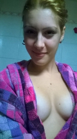 19 yo italian amateur whastapp selfies
