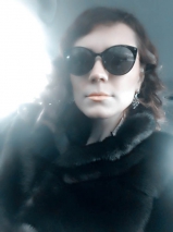 Redhead kinky milf - trendy lady likes selfies