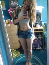 Juicy amateur teen nudes - tight and skinny blonde selfies