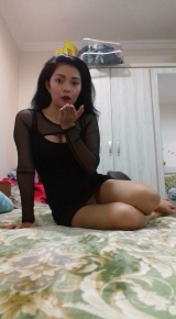 Sheraine Pornstar Wear Hot Black Dress