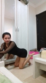 Sheraine Pornstar Wear Hot Black Dress