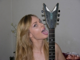 NUDE GUITAR BABE