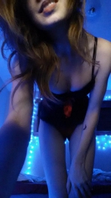 Redhead ginger british teen - amateur hoodie loves to put it