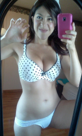 USA woman boobs pussy selfie