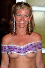 HOT AND SEXY MATURE LADIES - 2