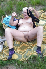 granny shows pussy