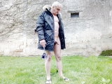 En string sous le manteau