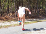 Il fait chaud alors j enleve ma culotte sur la route