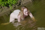 Lovely nude teenie