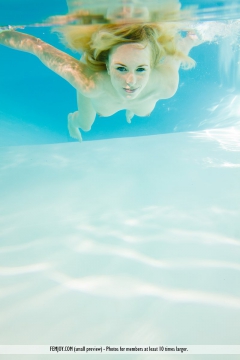 Underwater Love - N
