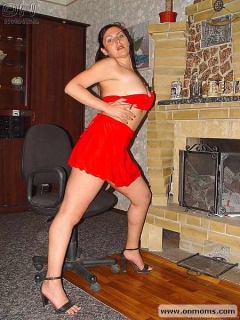 Hot mature lady stripping - N