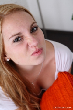 Lilia - N