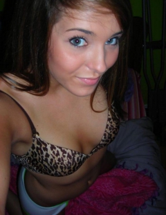 pretty Girls 2 - N