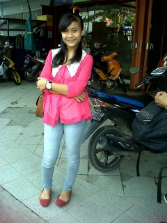 titin salimatin telanjang, titin salimatin bugil, titin - N