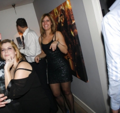 Chinese mom Ting Ting and mature mom Barbara. How to fuck? - N