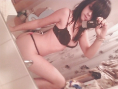Teen Coquine - N