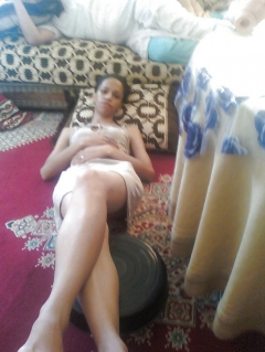Arab milf - N