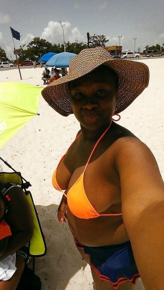 Big boobs black teen in bikini - N