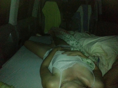 Une allemande en camping-car la main dans le sac... - N