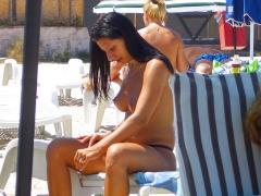 Beach babes - N