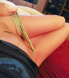 Brush bate selfie teen - masturbation selfies from this skin - N