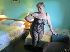Aunt Sue - N