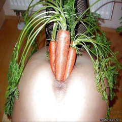 housewives try the vegetable masturbation - N