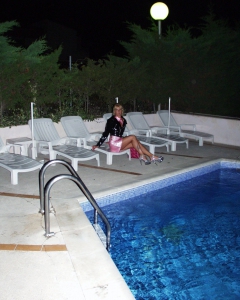 My web whore Coco - Solo outdoors - N