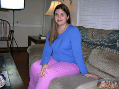 CUTE BBW WOMAN SHOWING HER HAIRY PUSSY - N