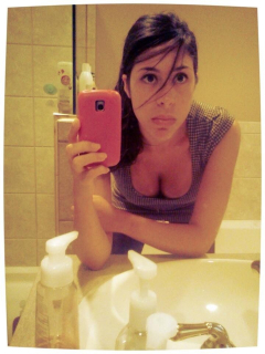 USA woman boobs pussy selfie - N