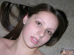 Zoe - 1600x1200 Pics - N