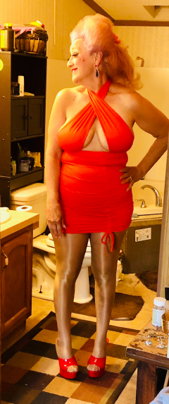 with dresses or bathing suits MIX - N