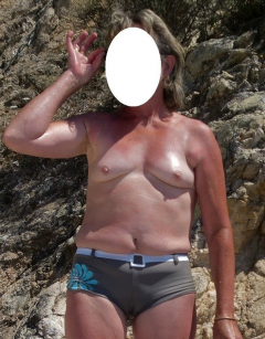 Topless in Jeans 3 - N