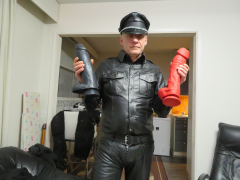 Finnish kinky leather gay Juha Vantanen in leather outfit - N