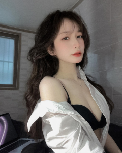 Gai xinh - N