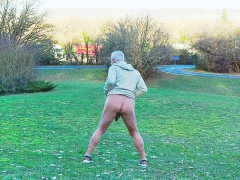 Balade nu au bord de la route - N
