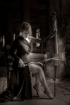 Eroticism of the body - N