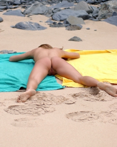 Tanned Twat 5 - N