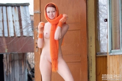 Snowy Women 2 - N