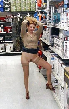 Pussy Shopping 1 - N
