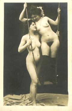 Antique pin babes 5 - N