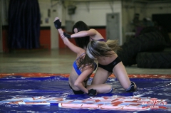 It is wrestling time! - N